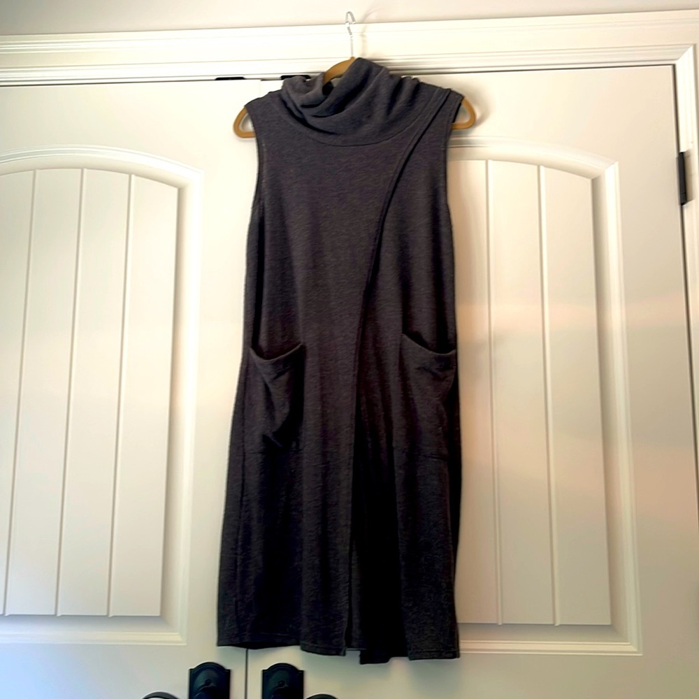 Long Sweater turtle neck with two pockets